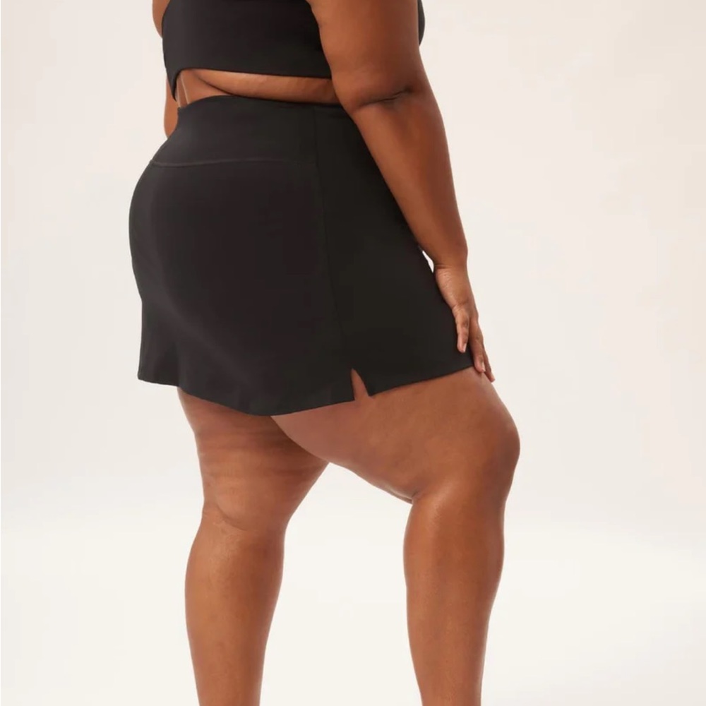 GIRLFRIEND COLLECTIVE BLACK SPORT SKORT - size XL